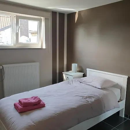 Li Mangon Lejlighed *