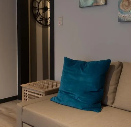 Li Mangon Apartment *