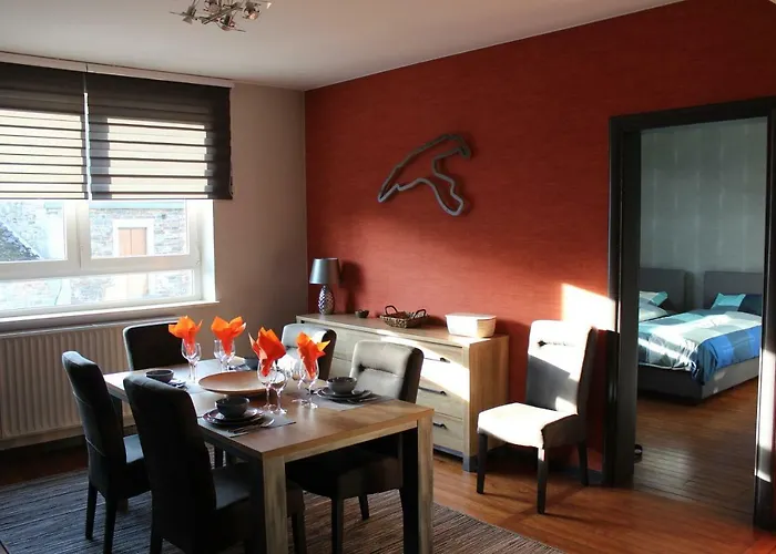 Li Mangon Apartment *