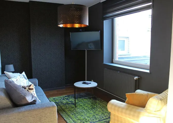 Li Mangon Apartment *