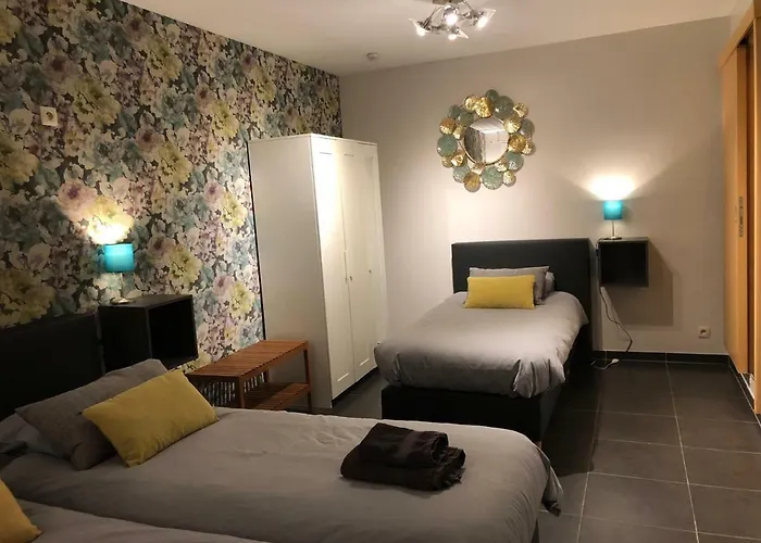 Li Mangon Apartment *